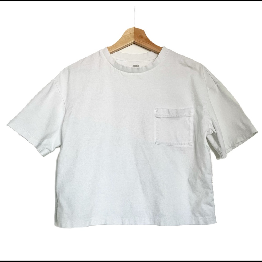 UNIQLO Cropped White Tee